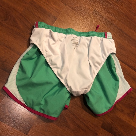 Nike Dri Fit Shorts. Size LG. Like new! - Picture 14 of 15